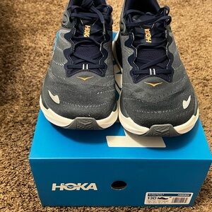 Hoka One One Men's Gaviota 6 - Navy and White